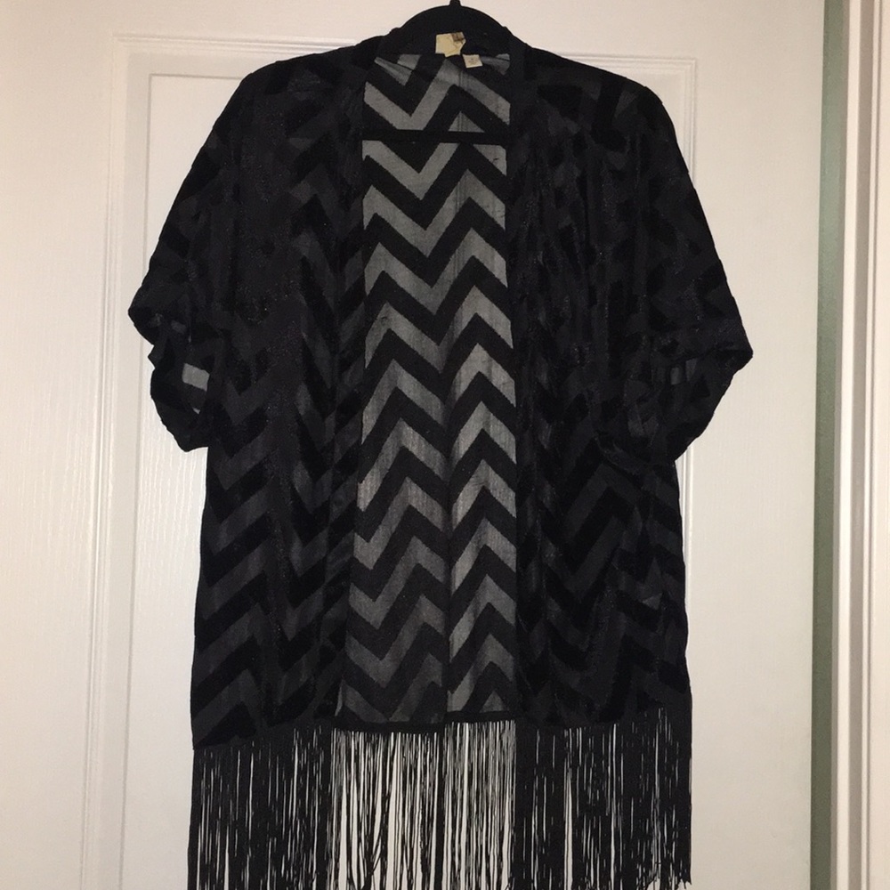 Black fringe kimono